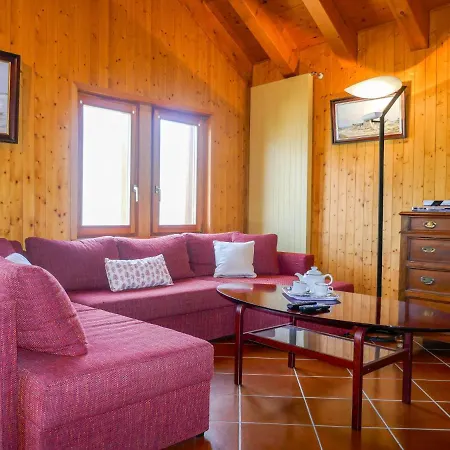 Casa vacanze Mona By Interhome Leontica
